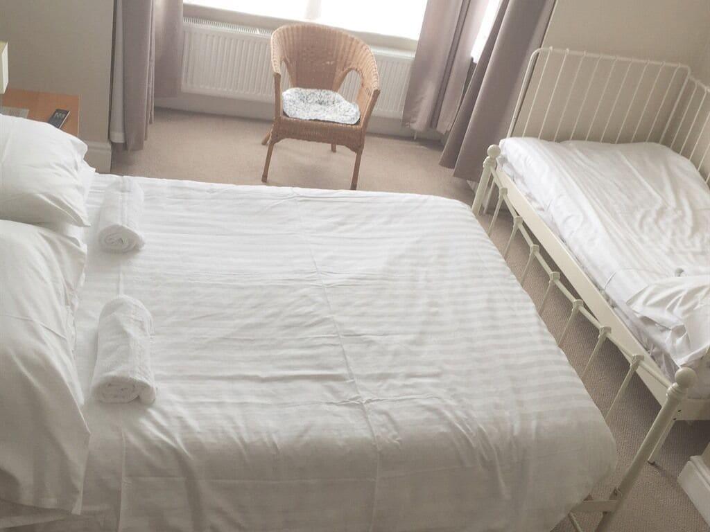 The Beeches Bed & Breakfast Clacton-on-Sea Exterior foto